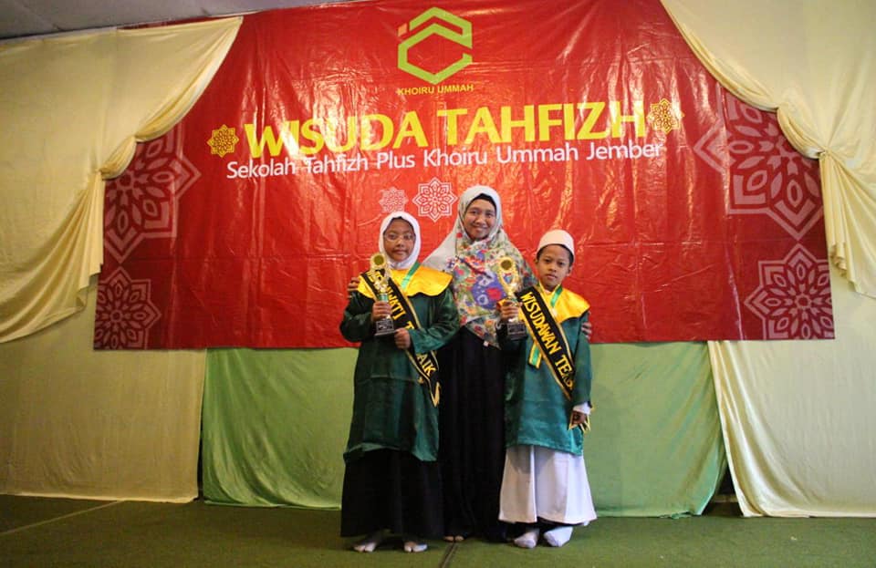 Lepas Pisah STP Khoiru Ummah Jember Lepas Pisah STP Khoiru Ummah Jember
